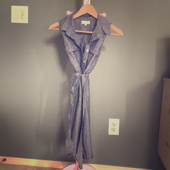 Shirt dress in denim - Picture 1 of 3